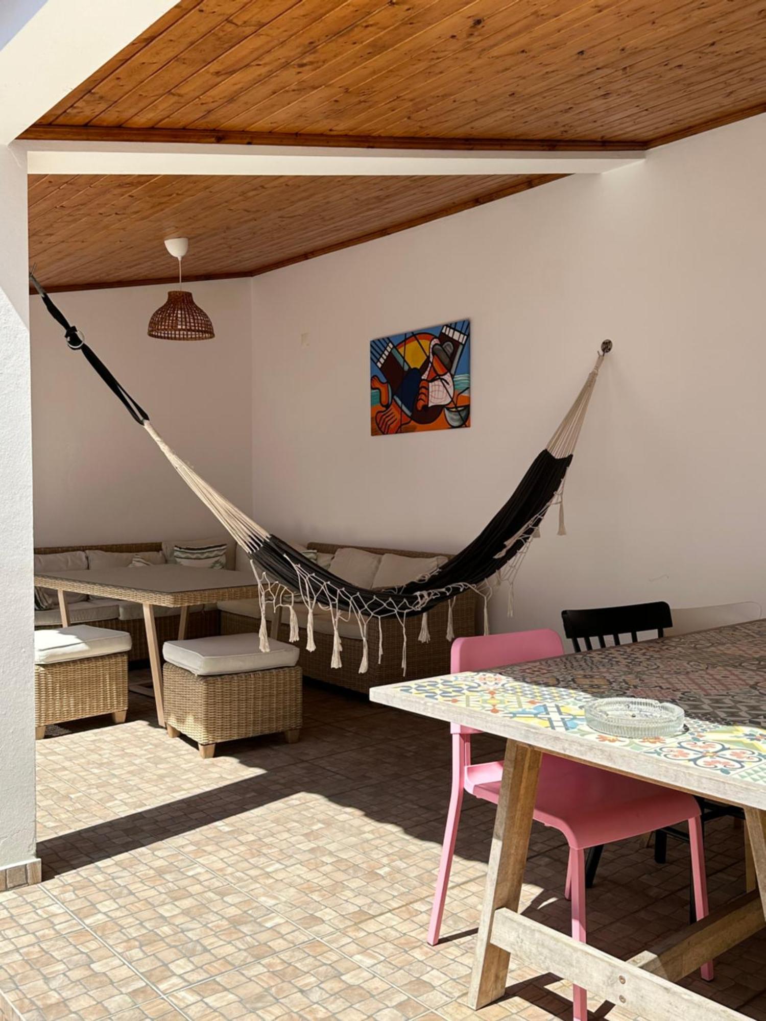 Pirata Milfontes Guest House 빌라노바데밀폰테스 외부 사진